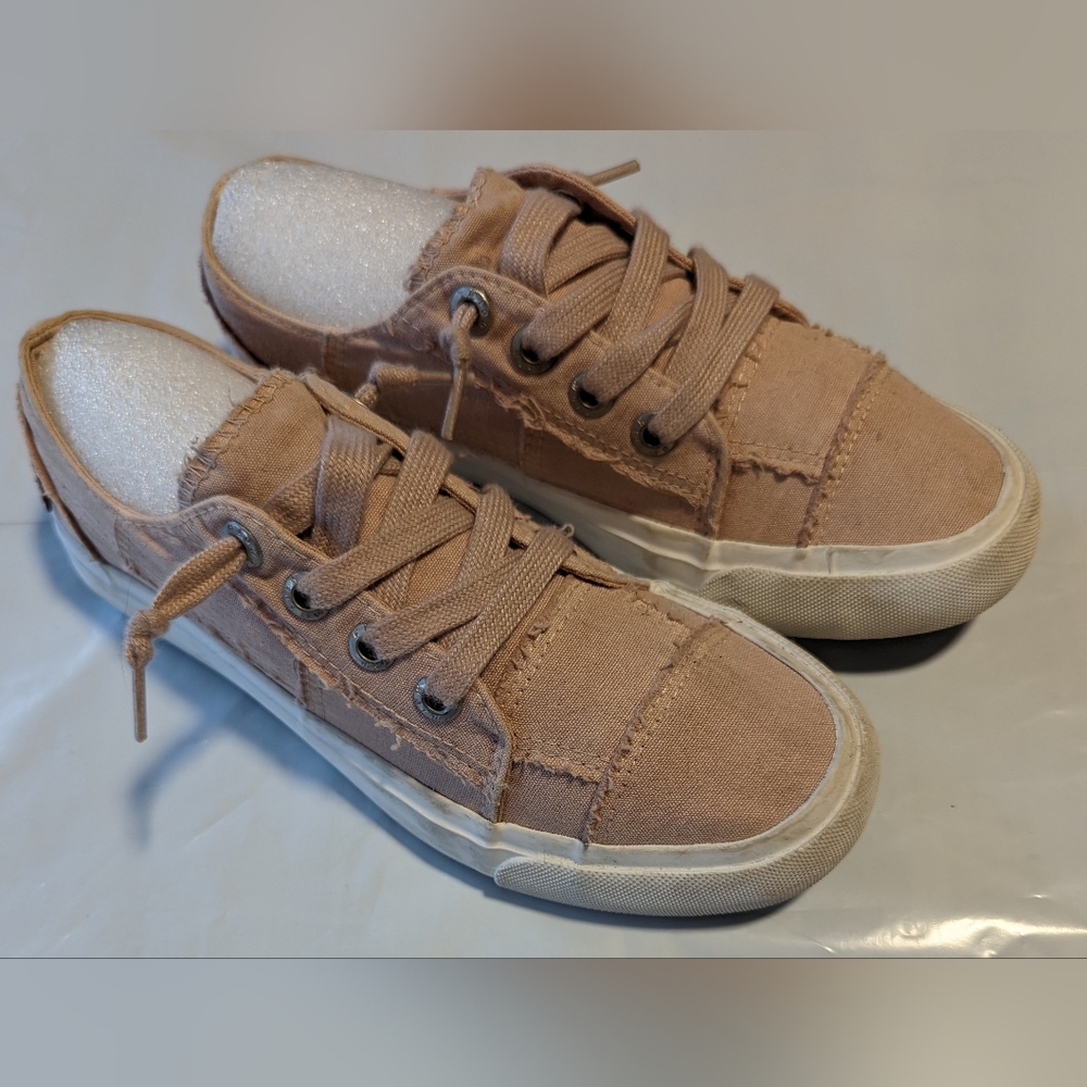 Blowfish Pink Sneakers, Size 7.5